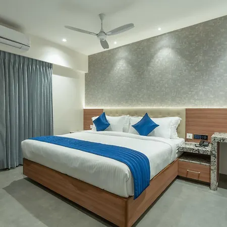 J Square Inn Coimbatore Exterior photo